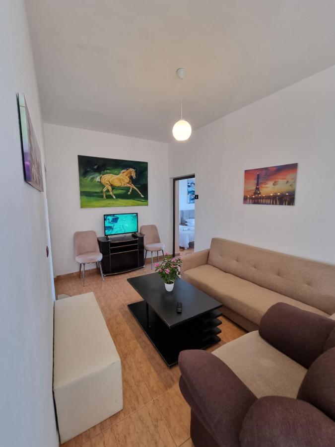 Guest House Vila Elezi Дуррес Экстерьер фото